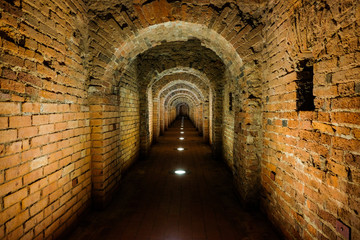Obraz premium Old brick tunnel