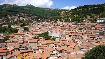 Le village de Santu Lussurgiu, Sardaigne, Italie