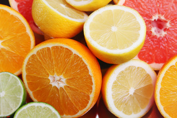 Mix of citrus fruits cut in different forms