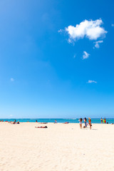 Fototapeta na wymiar 【ハワイ】白い砂浜