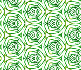 Green tropical seamless pattern. Hand drawn waterc