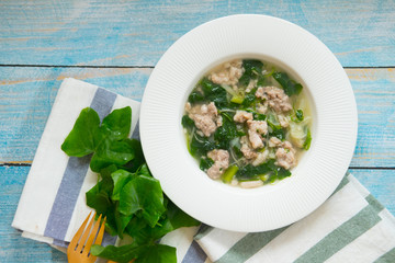 Ivy gourd soup with minced pork