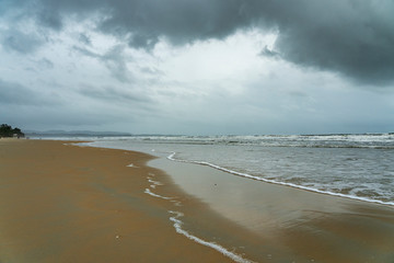 South Goa - View to abandoned endless Cavelossim beach / India