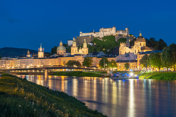 Naklejka premium piękny widok na panoramę Salzburga