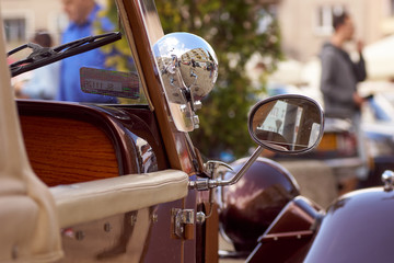 Head lamps of the old car. Oldtimer