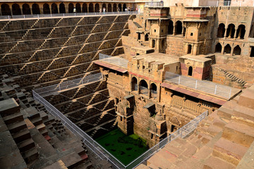 Chand Baori es un famoso contenedor de agua. Abhaneri, Rajast&aacute;n, India