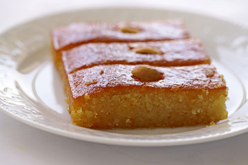 semolina cake