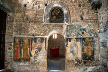 Fototapeta premium Inside View of The byzantine church of Panagia Parigoritissa (13th century A.D.)in Arta, Greece