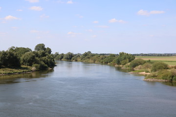 Sommer am Fluss Weser