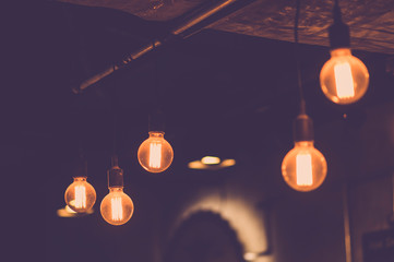 Retro edison light bulb decor