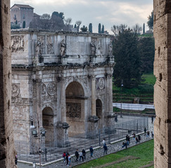 Arco del triunfo desde el Coliseo