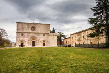 Fototapeta na wymiar Basilica di Santa Maria di Collemaggio, L'Aquila (Abruzzo)