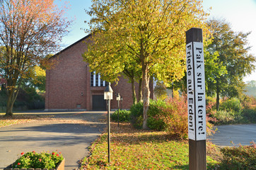  Katholische Kirche Langenholthausen Vorplatz