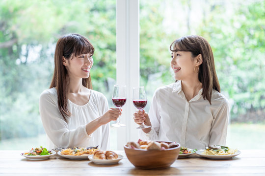 8 305 Best 女子会 Images Stock Photos Vectors Adobe Stock