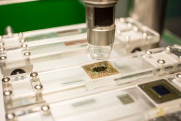 Manufacture of electronic circuit boards, focus selective