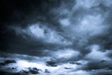 Obraz premium dark storm clouds with background,Dark clouds before a thunder-storm.