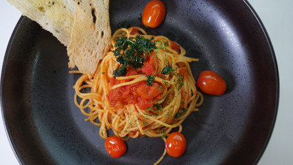 a plate of spaghetti bolognese