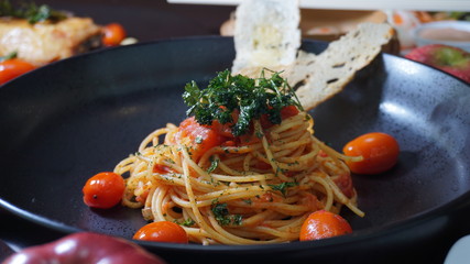 a plate of spaghetti bolognese