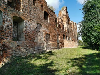 Fototapeta na wymiar The ruins of the ancient Teutonic castle Ragnit in East Prussia, now the city of Neman Kaliningrad region.