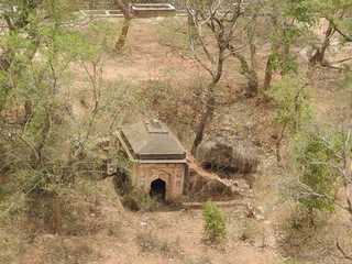 Jehangir, nature around Fort Orchha, Hindu religion, ancient architecture, Orchha, Madhya Pradesh, India.