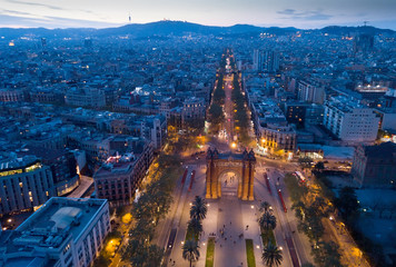 Fototapeta premium Aerial night view of Arc de Triomphe, Barcelona