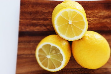 Fototapeta na wymiar freshness lemon in half section