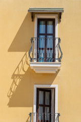 Fototapeta na wymiar Decorative balcony of a house in Turkey