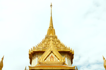 Fototapeta premium Roof gable Golden Thai style temple