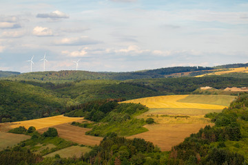 Fototapeta na wymiar Hügelige Landschaft