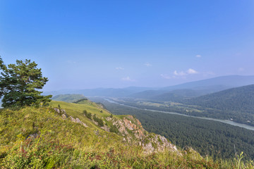 Fototapeta premium landscape with mountains and river