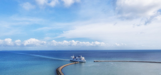 Hafeneinfahrt Fehmarn