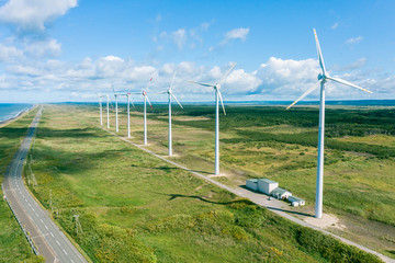 サロベツ原野の風力発電所 / 北海道 道北地方の観光イメージ