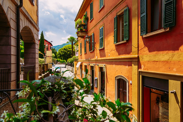 Fototapeta na wymiar Colorful italian architecture in Bellagio town, Lombardy region, Italy