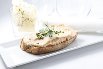 pincho de crema de atún . tuna cream skewer.