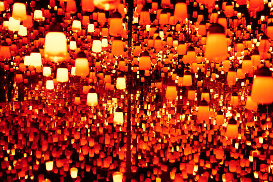 Teamlab Borderless Lichtkunst