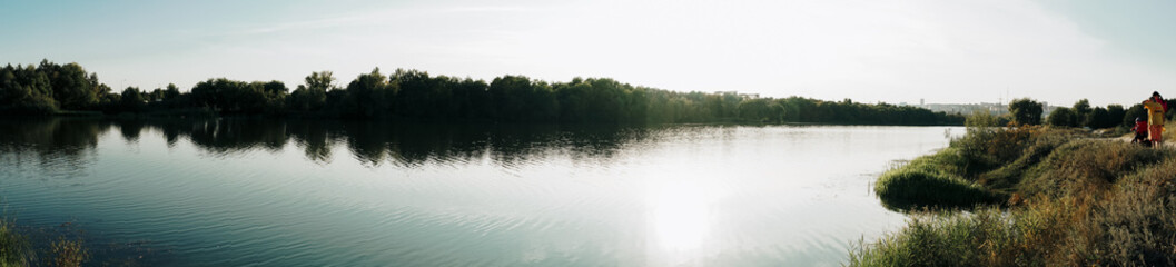 Fototapeta na wymiar panorama of the river and blue sky