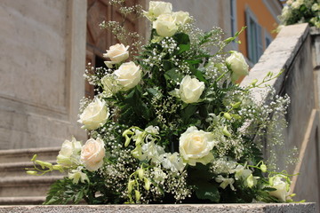 Bouquet of white roses