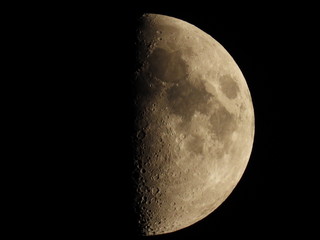 Zunehmender Mond - Halbmond