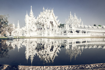 Fototapeta na wymiar wat Rong Khun The famous White Temple in Chiang Rai, Thailand