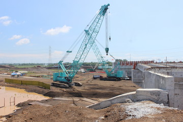 the structure of the bridge girder Crane on the toll road