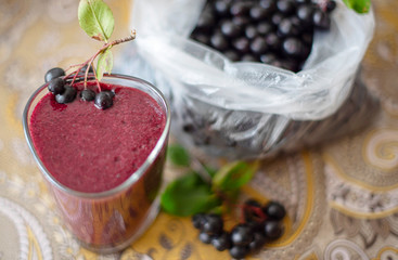 healthy smoothies with chokeberry (aronia)