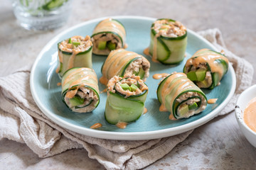 Cucumber roll with tuna, avocado and mayo chili sauce