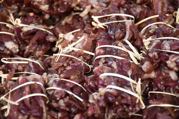 dried tomatoes in market