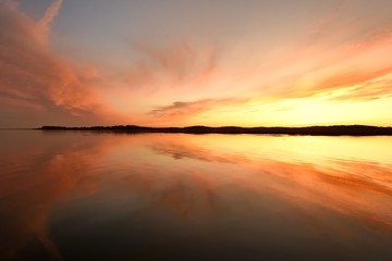 Obraz na płótnie Canvas coucher de soleil sur le bassin d'Arcachon