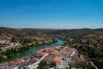 Fototapeta na wymiar town view on the river in Portugal