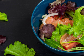Leaf vegetable salad with smoked