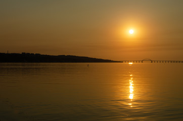 Fototapeta premium Sunrise over the sea in the early morning.