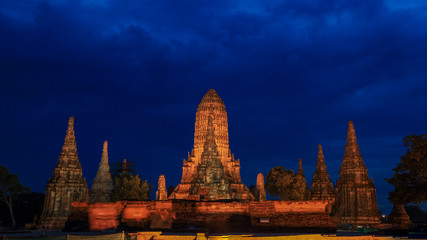 Fototapeta premium Chai Watthanaram Temple Ayutthaya Province at night in Thailand (Ayutthaya Historical Park)
