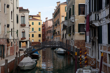 Fototapeta na wymiar View of typical bridge in Venice