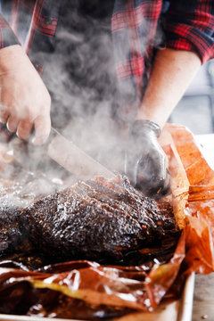 Holy Smoke BBQ i Br&auml;cke utanf&ouml;r H&ouml;gan&auml;s.